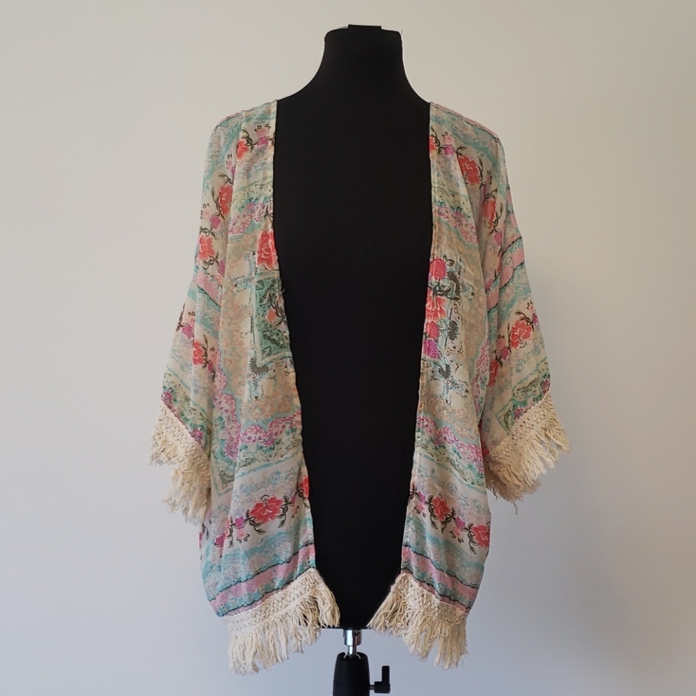 Floral kimono top